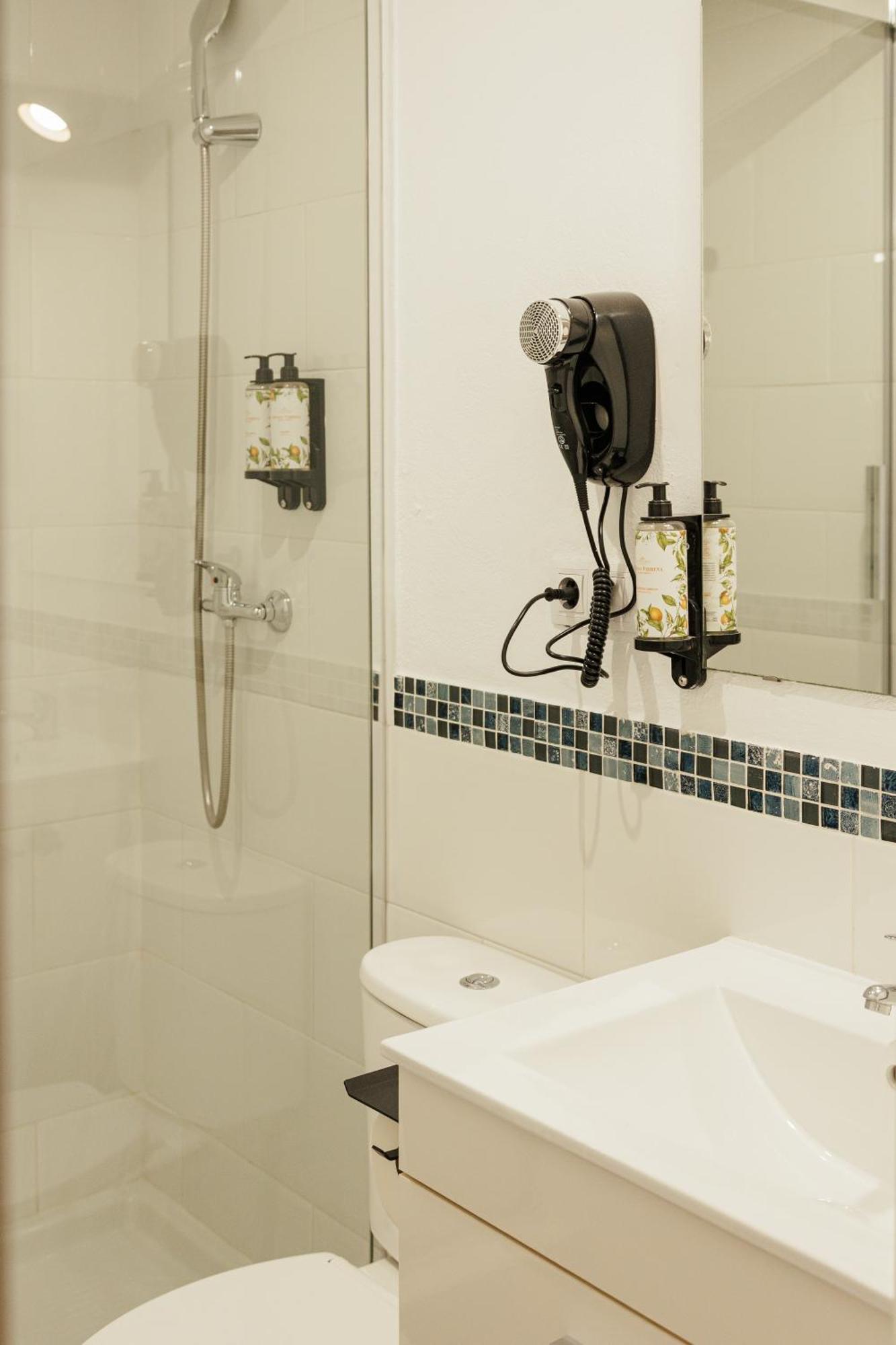 Astuto 21 Suites - Adults Only Херес-де-ла-Фронтера Экстерьер фото