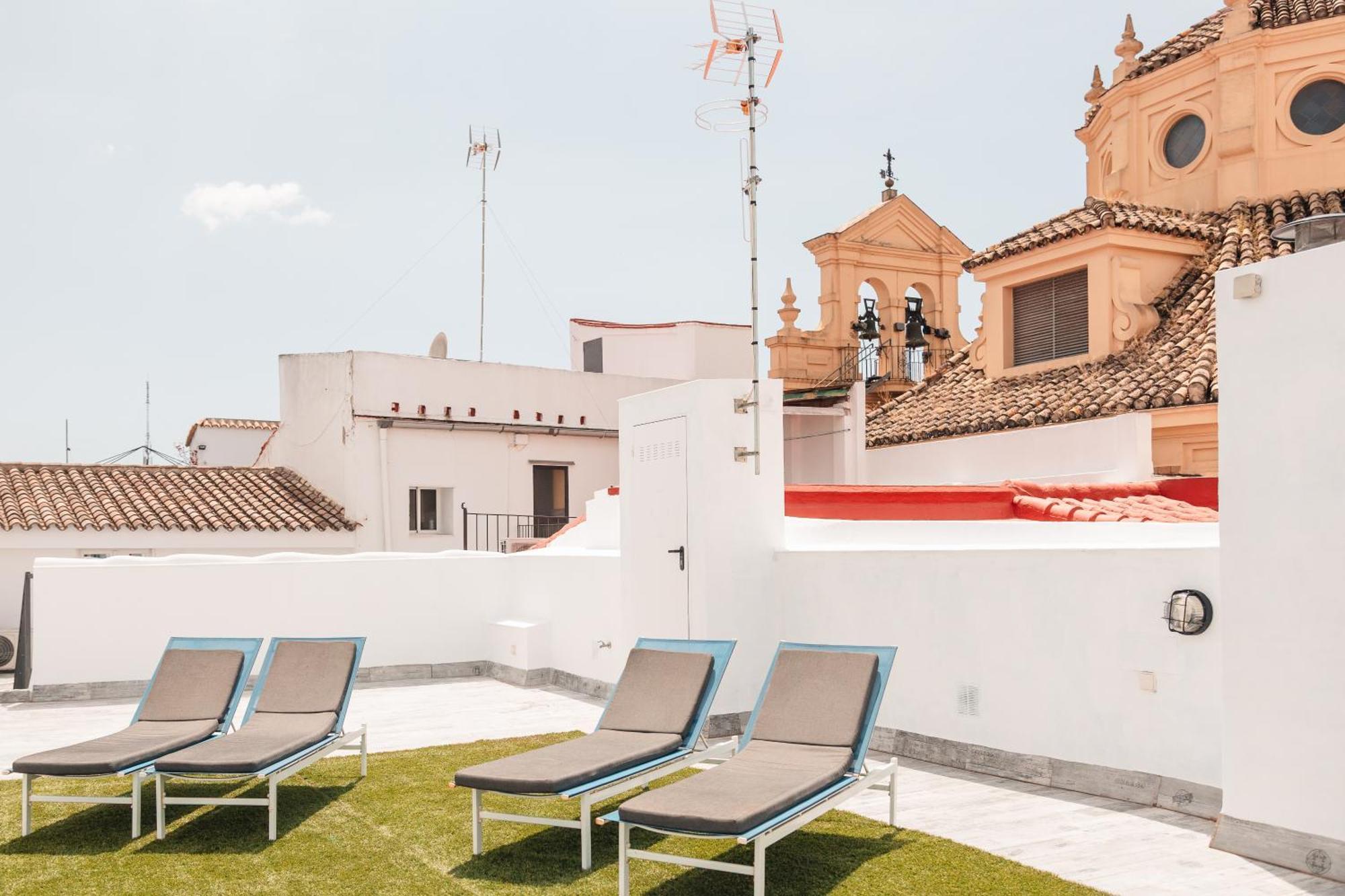 Astuto 21 Suites - Adults Only Херес-де-ла-Фронтера Экстерьер фото